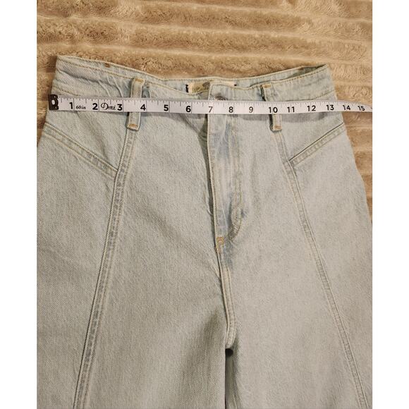 Free People We The‎ Free Florence Flare Jeans Light Indigo Size 26 - Picture 4 of 5